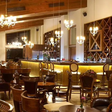 Hotel Tagli & Arachova